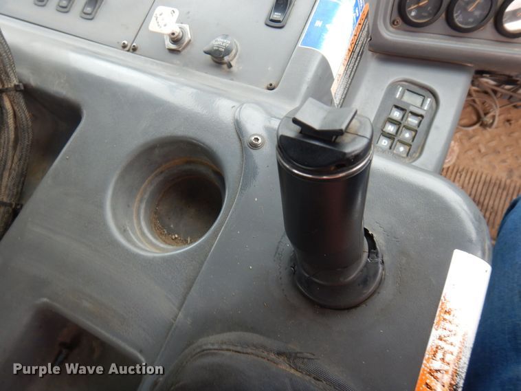 image for item AF9732 2007 American LaFrance Condor  refuse truck