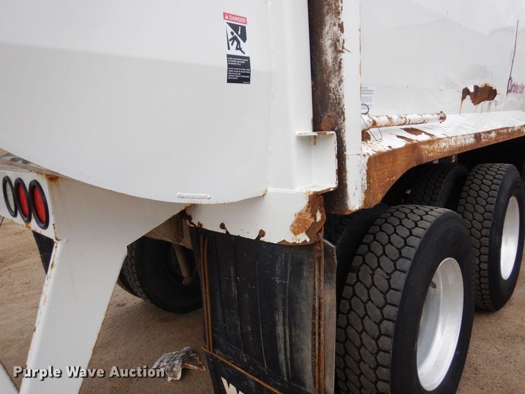 image for item AF9732 2007 American LaFrance Condor  refuse truck