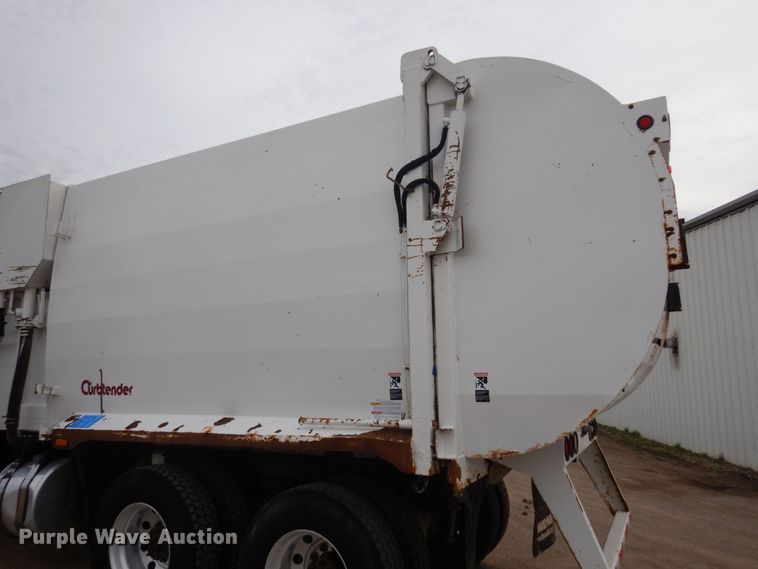 image for item AF9732 2007 American LaFrance Condor  refuse truck