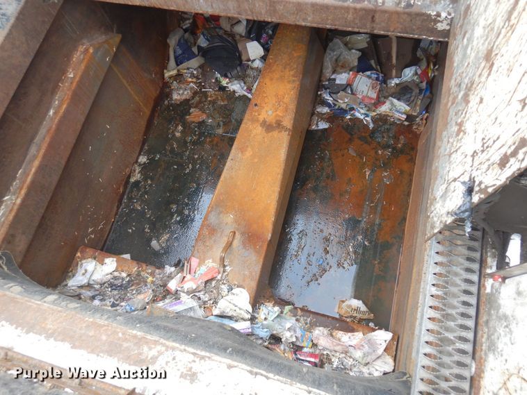 image for item AF9732 2007 American LaFrance Condor  refuse truck