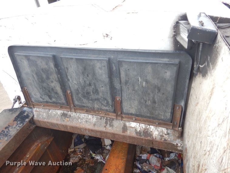 image for item AF9732 2007 American LaFrance Condor  refuse truck