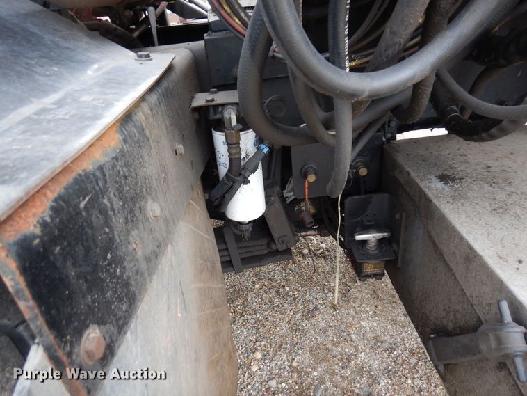 image for item AF9733 2009 Peterbilt PB320  refuse truck