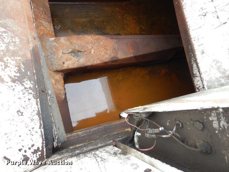 image for item AF9733 2009 Peterbilt PB320  refuse truck