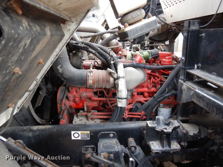 image for item AF9733 2009 Peterbilt PB320  refuse truck