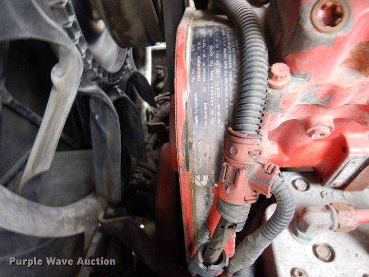 image for item AF9733 2009 Peterbilt PB320  refuse truck