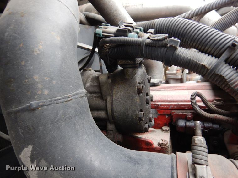 image for item AF9733 2009 Peterbilt PB320  refuse truck