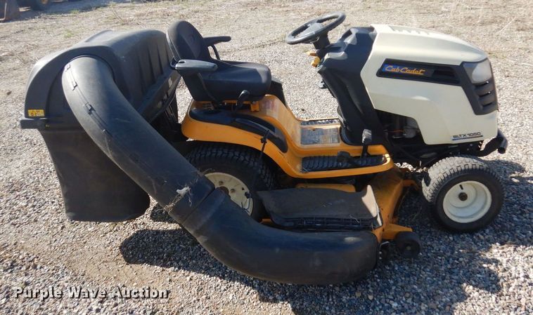 image for item AF9738 Cub Cadet 1050  lawn mower