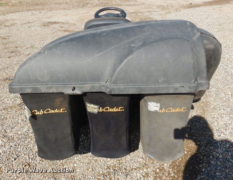 image for item AF9738 Cub Cadet 1050  lawn mower