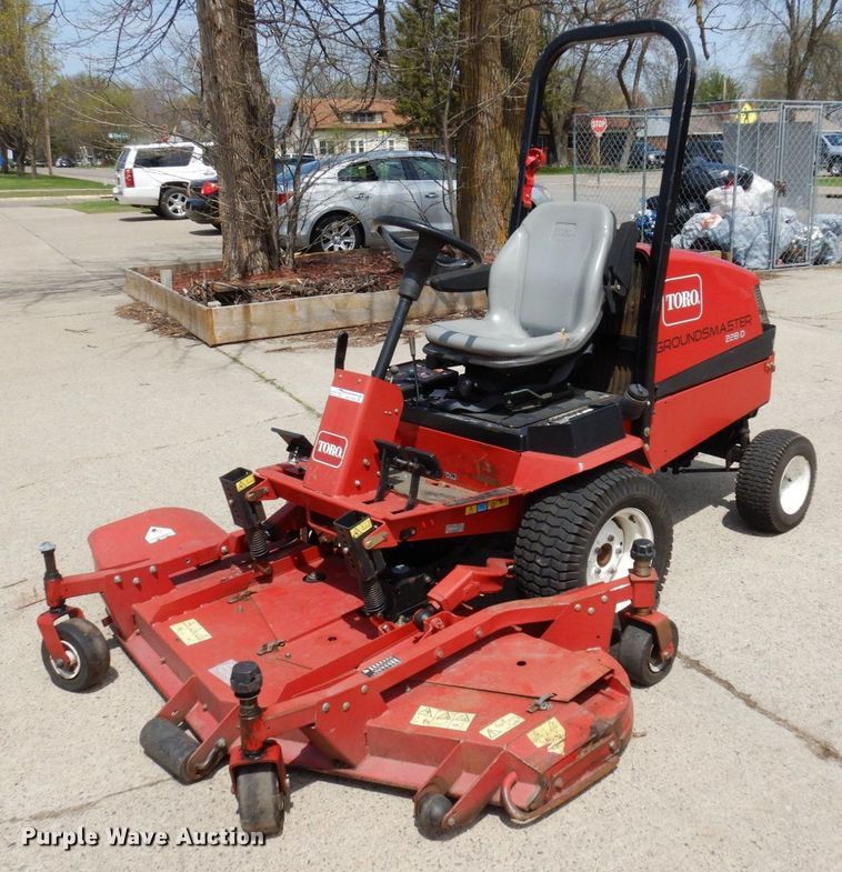 image for item AF9745 Toro Groundsmaster 228D  lawn mower