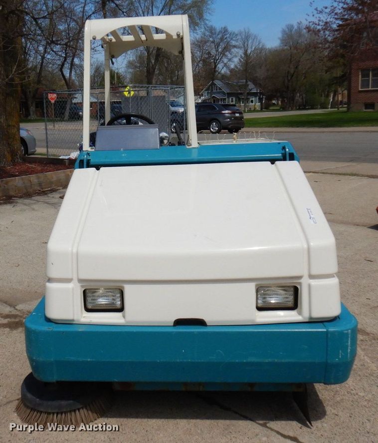 image for item AF9746 Tennant 355  sweeper