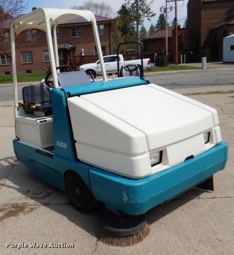 image for item AF9746 Tennant 355  sweeper