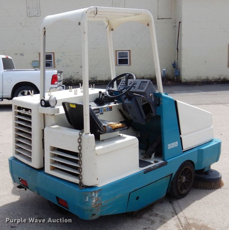 image for item AF9746 Tennant 355  sweeper