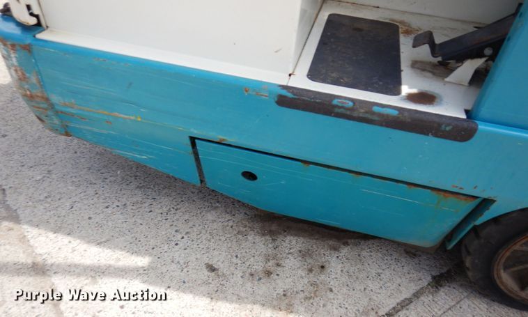 image for item AF9746 Tennant 355  sweeper