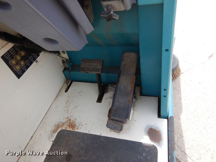 image for item AF9746 Tennant 355  sweeper