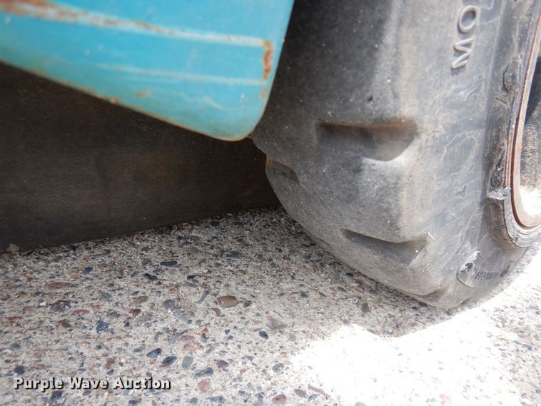 image for item AF9746 Tennant 355  sweeper