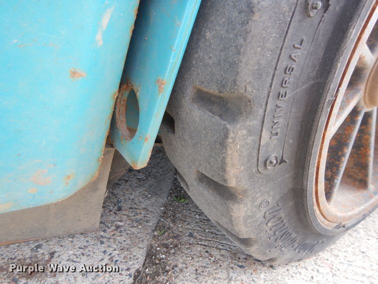 image for item AF9746 Tennant 355  sweeper