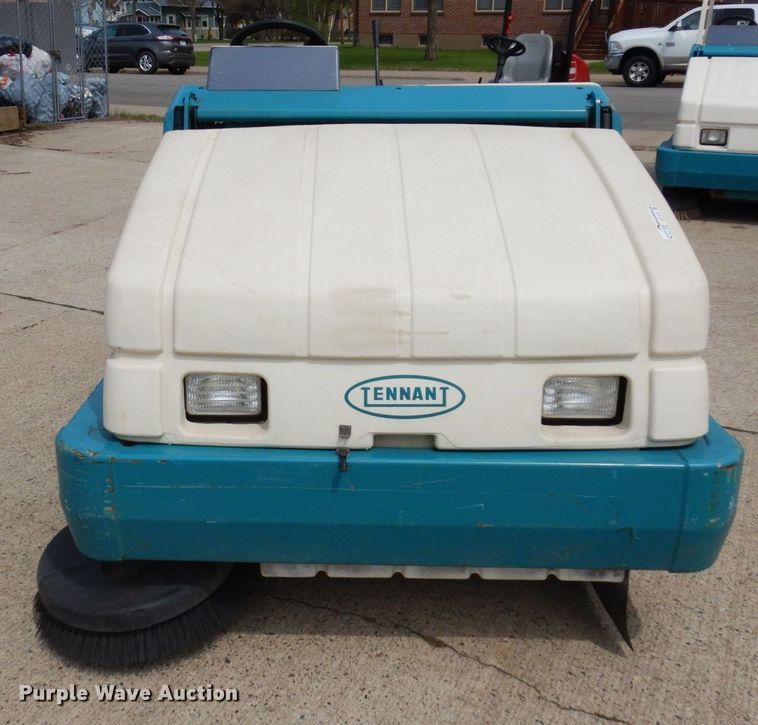 image for item AF9747 Tennant 6500  sweeper