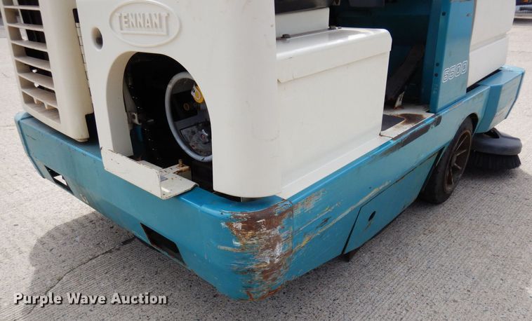 image for item AF9747 Tennant 6500  sweeper