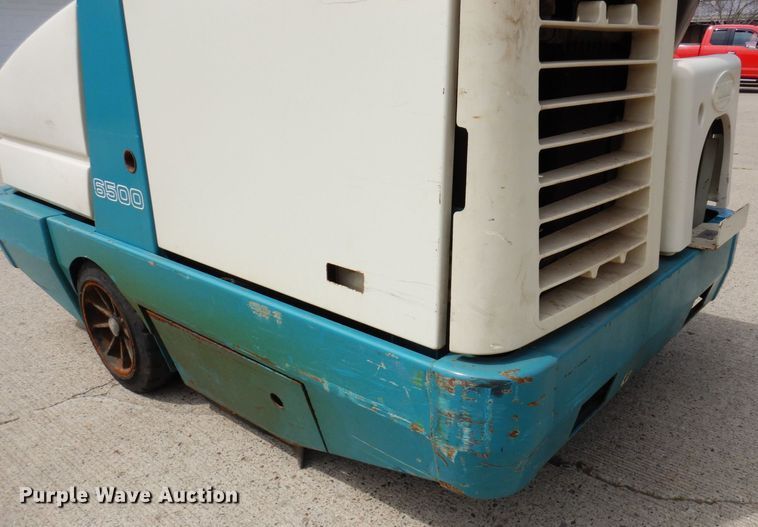 image for item AF9747 Tennant 6500  sweeper