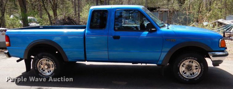 image for item AF9749 1994 Ford Ranger XLT  SuperCab pickup truck