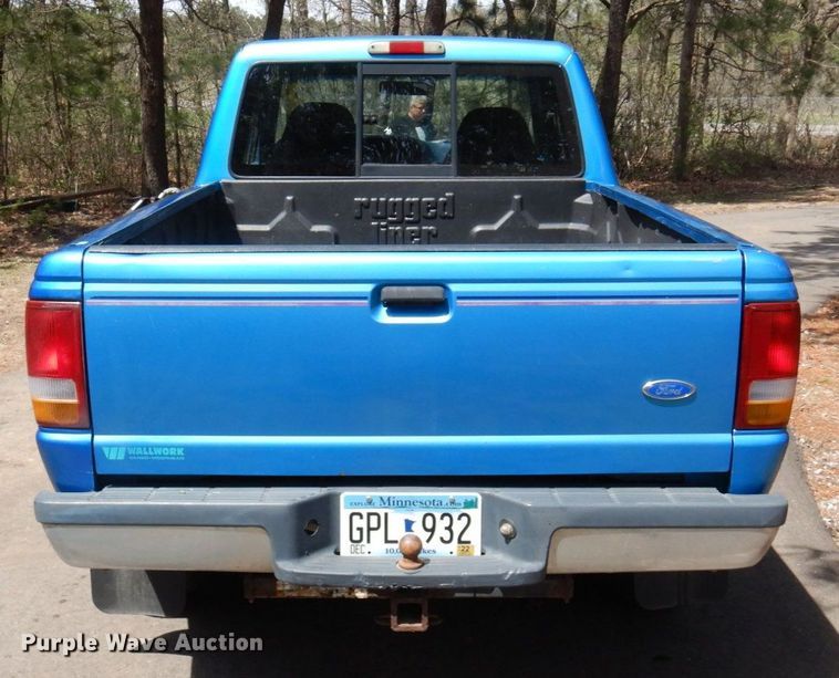 image for item AF9749 1994 Ford Ranger XLT  SuperCab pickup truck