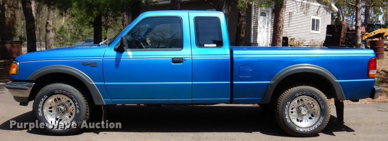 image for item AF9749 1994 Ford Ranger XLT  SuperCab pickup truck
