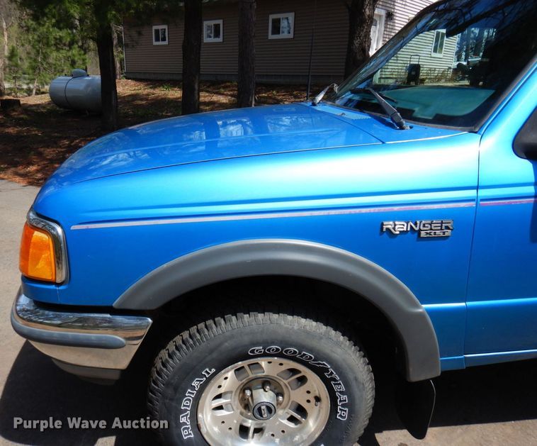 image for item AF9749 1994 Ford Ranger XLT  SuperCab pickup truck