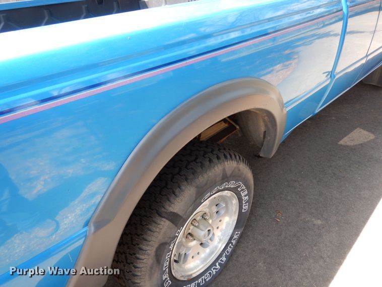 image for item AF9749 1994 Ford Ranger XLT  SuperCab pickup truck