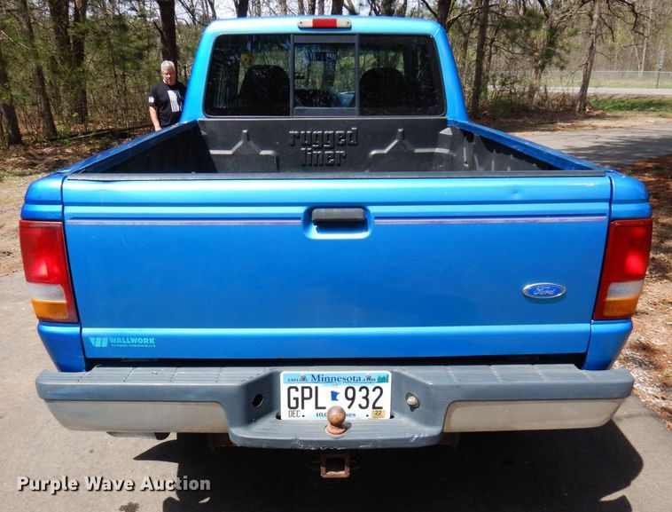image for item AF9749 1994 Ford Ranger XLT  SuperCab pickup truck