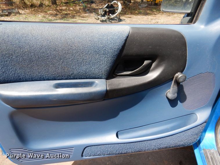 image for item AF9749 1994 Ford Ranger XLT  SuperCab pickup truck