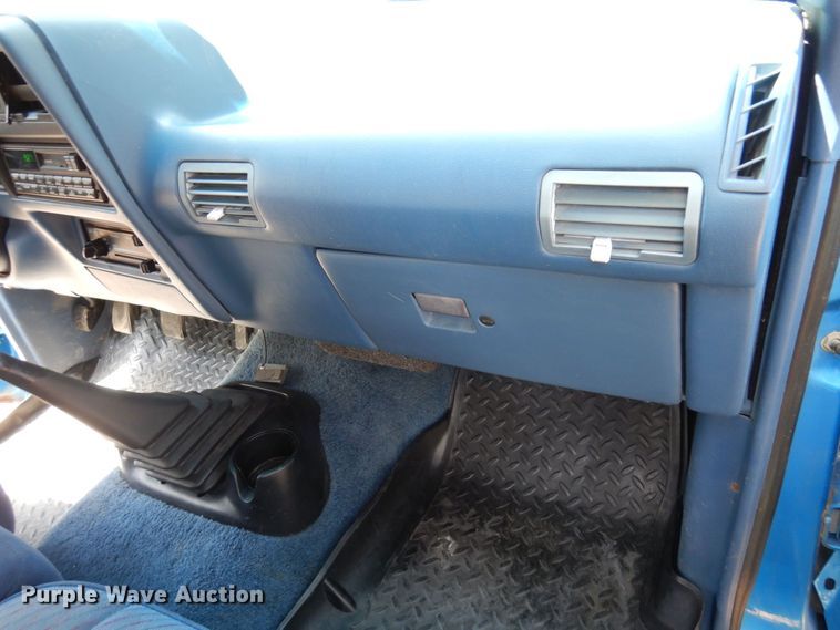 image for item AF9749 1994 Ford Ranger XLT  SuperCab pickup truck