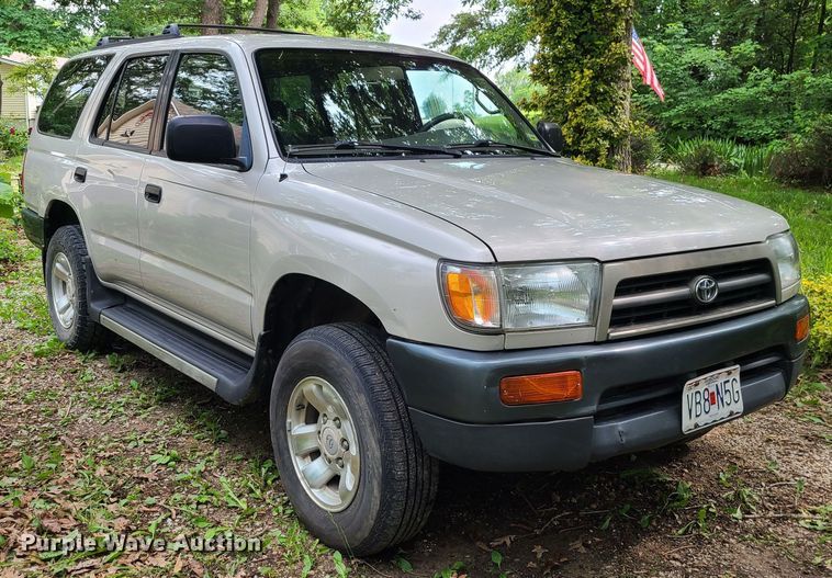 image for item DC6059 1998 Toyota 4Runner  SUV