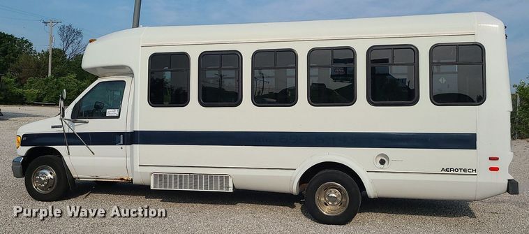 image for item DC6060 1998 Ford Econoline E450 Super Duty  shuttle bus