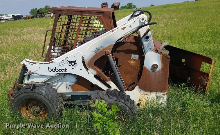 image for item DC6068 1998 Bobcat 863  skid steer loader