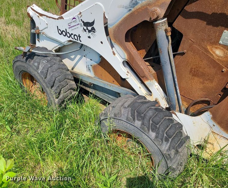 image for item DC6068 1998 Bobcat 863  skid steer loader