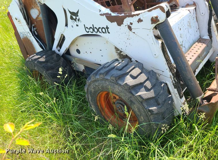 image for item DC6068 1998 Bobcat 863  skid steer loader