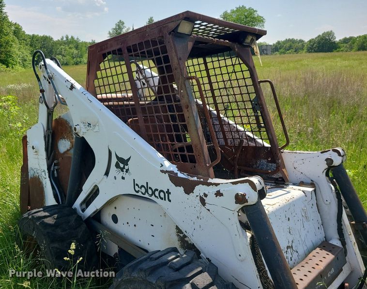 image for item DC6068 1998 Bobcat 863  skid steer loader