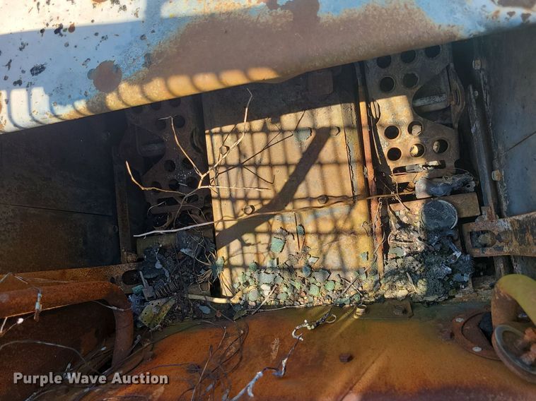 image for item DC6068 1998 Bobcat 863  skid steer loader