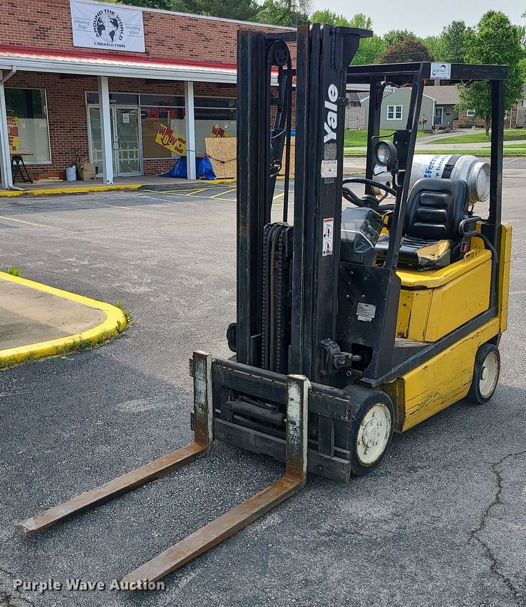image for item DC6073 Yale GLC030AFNUAE083  forklift