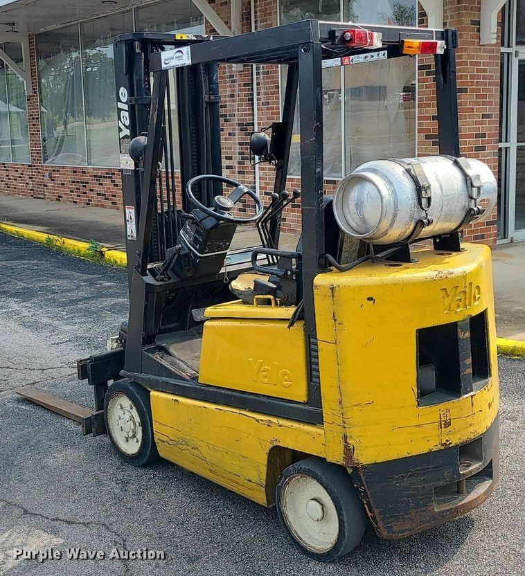 image for item DC6073 Yale GLC030AFNUAE083  forklift