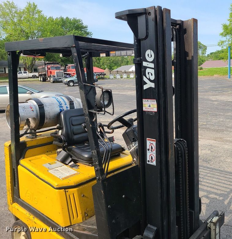 image for item DC6073 Yale GLC030AFNUAE083  forklift