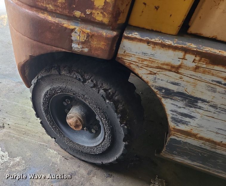 image for item DC6074 TCM FG25N5T  forklift