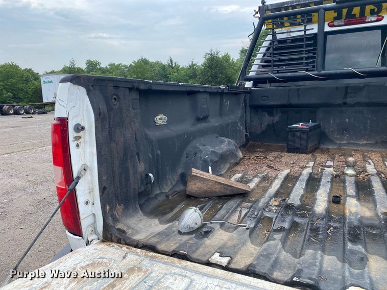 image for item DI7751 2011 Chevrolet Silverado 2500HD  Crew Cab pickup truck