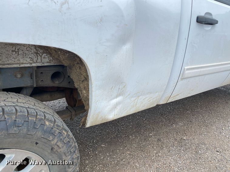 image for item DI7751 2011 Chevrolet Silverado 2500HD  Crew Cab pickup truck