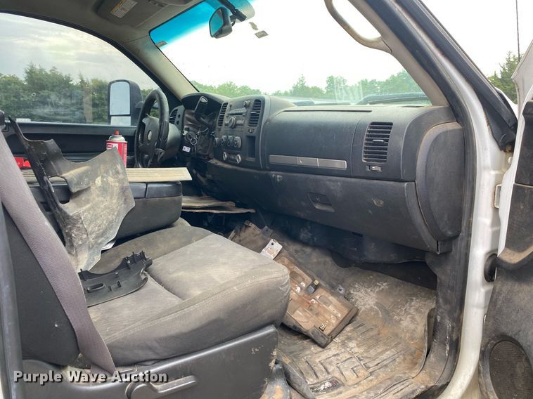 image for item DI7751 2011 Chevrolet Silverado 2500HD  Crew Cab pickup truck