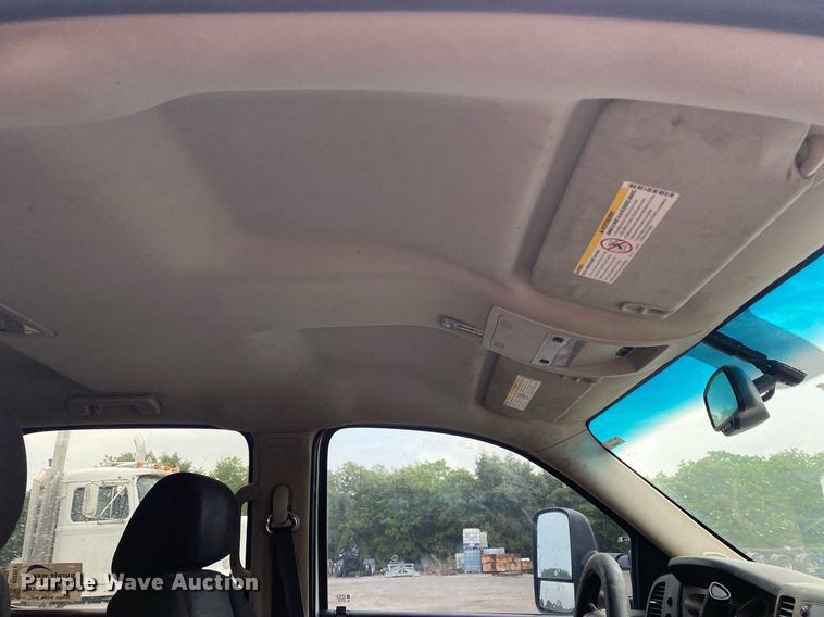 image for item DI7751 2011 Chevrolet Silverado 2500HD  Crew Cab pickup truck