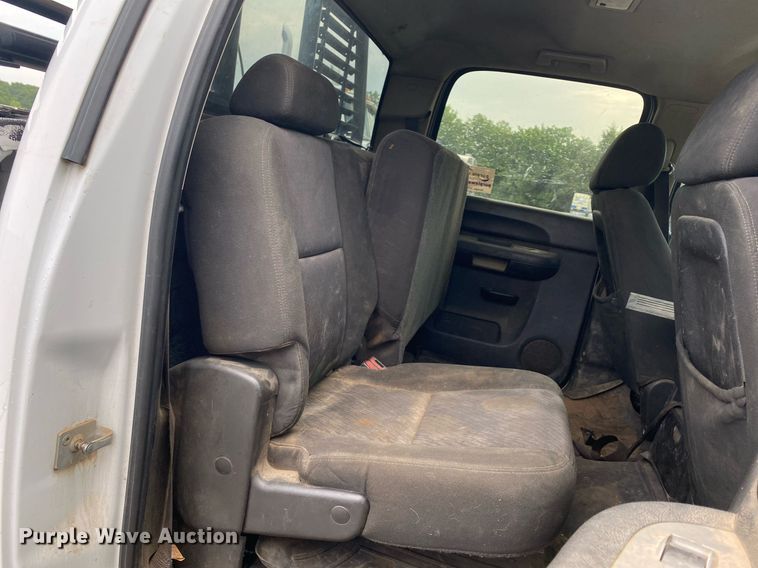 image for item DI7751 2011 Chevrolet Silverado 2500HD  Crew Cab pickup truck