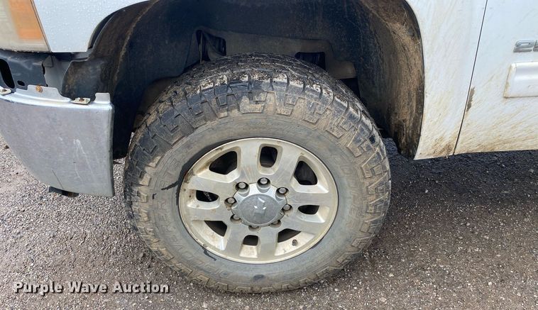 image for item DI7751 2011 Chevrolet Silverado 2500HD  Crew Cab pickup truck