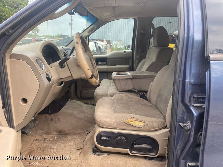 image for item DI7752 2004 Ford F150  SuperCrew pickup truck