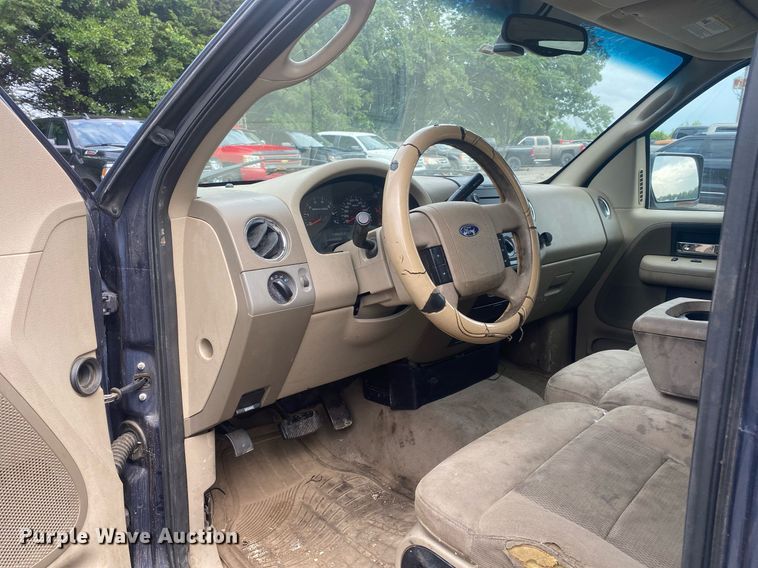 image for item DI7752 2004 Ford F150  SuperCrew pickup truck